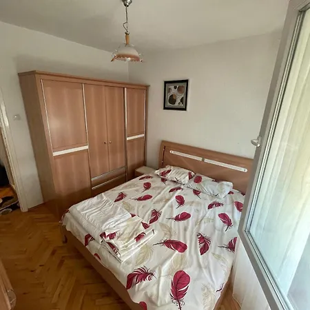 Апартаменты Spacious & Comfortable In Скопье
