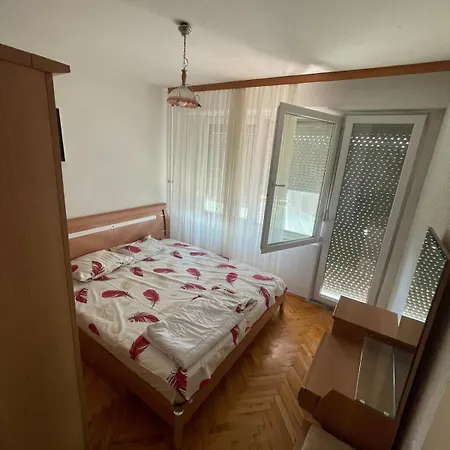 Spacious & Comfortable In Апартаменты